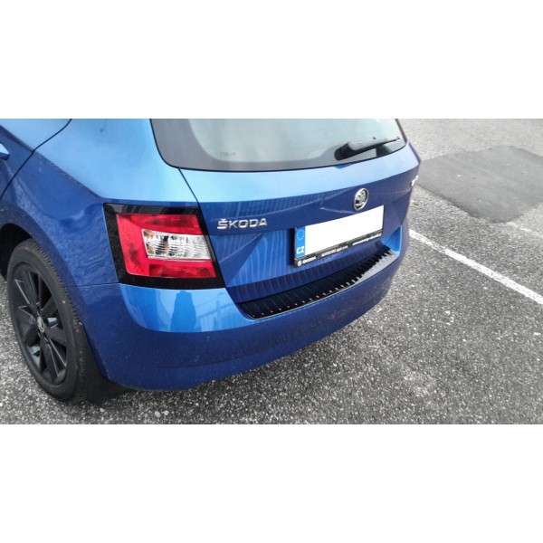 Škoda Fabia III hatchback - ochranný panel zadního nárazníku GLOSSY BLACK