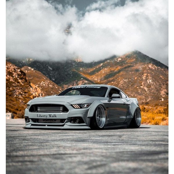 Liberty Walk - Bodi kit Ford Mustang 15-