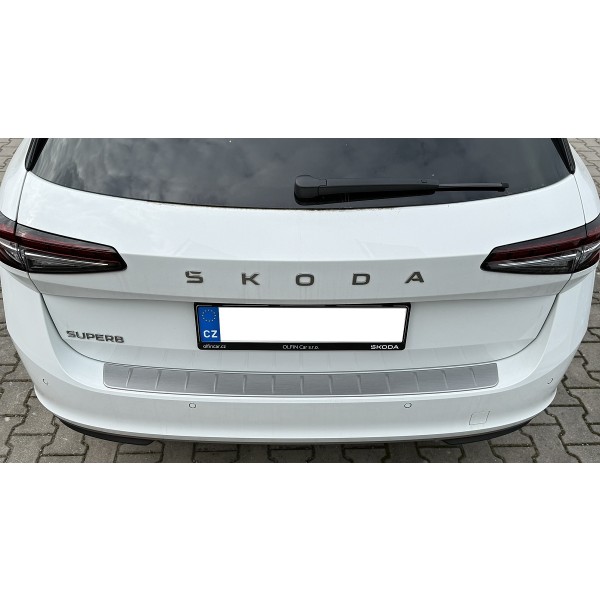 Škoda Superb IV Combi - OEM ochranný panel zadního nárazníku RS6