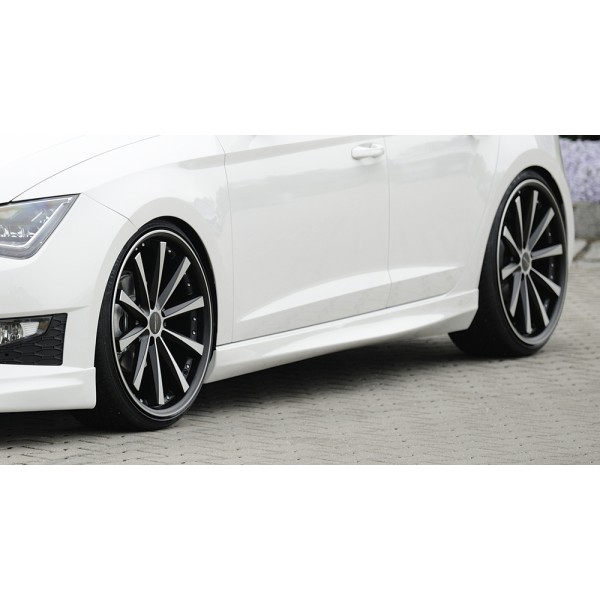 Rieger boční práh mont. strana levá pro Seat Leon FR 5F 5-dvéř., 5-dvéř. (ST/Combi), r.v. 01/13-, plast ABS bez povrchové úpravy