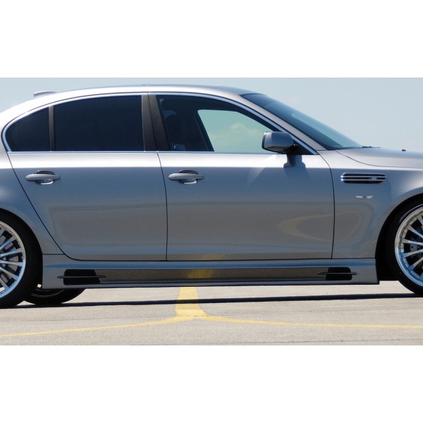 Rieger boční práh mont. strana levá pro BMW řada 5 E60, E61 sedan, touring vč. faceliftu, r.v. -08, 08-, plast ABS bez povrchové úpravy, s prolisem, s prolisem a dvěma výřezy