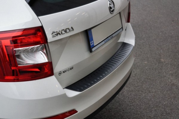 Škoda Octavia III Combi - ochranný panel zadního nárazníku KI-R
