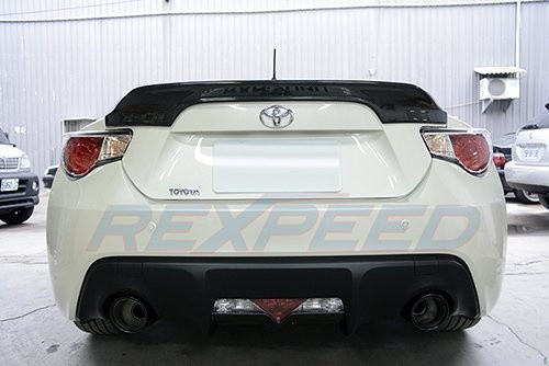Toyota FR-S - Karbonový spoiler kufru