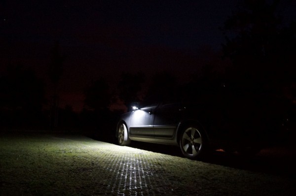 Škoda Superb II - LED osvětlení nástupního prostoru