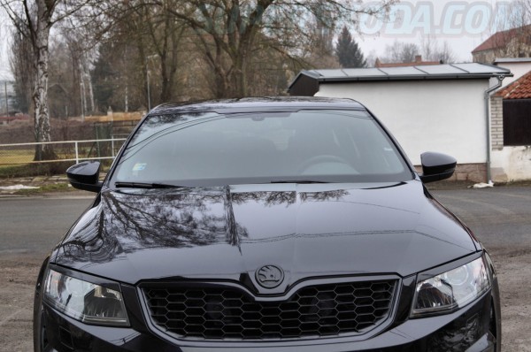 Škoda Octavia III - Clona předního okna