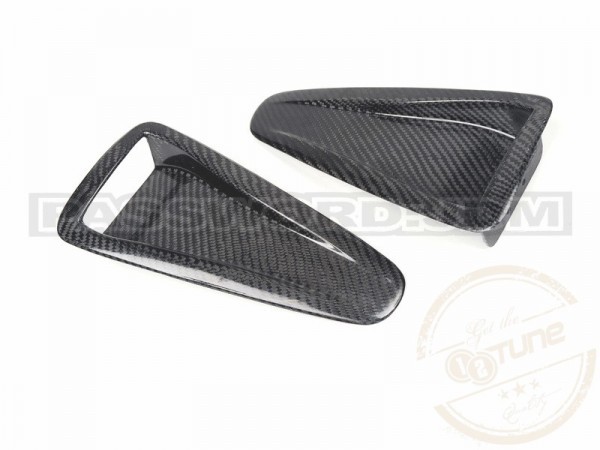 Nissan Skyline GTR 08- Karbonové nádechy kapoty