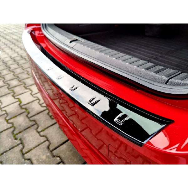 Škoda Octavia IV Combi -  ochranný panel zadního nárazníku - VVS - GLOSSY BLACK