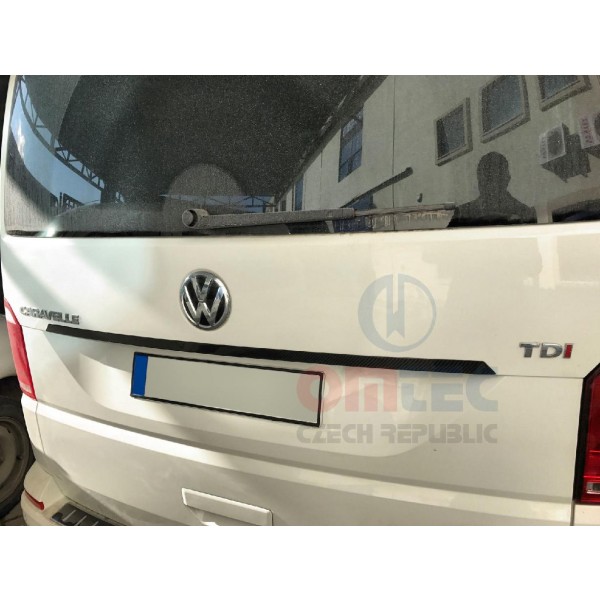 VW T6 - lišta nad SPZ z pravého karbonu