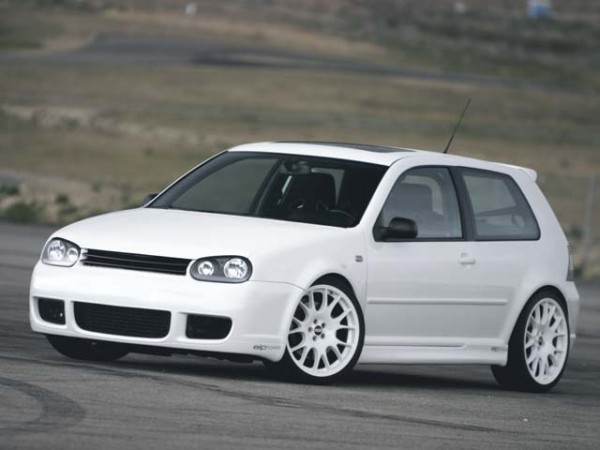 VW Golf IV - Přední nárazník  R32 Maxam