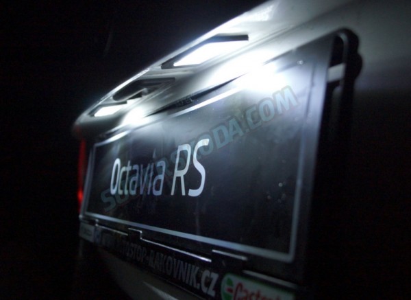 Škoda Octavia II 09 - MEGA POWER SMD osvětlení SPZ - 36 diod