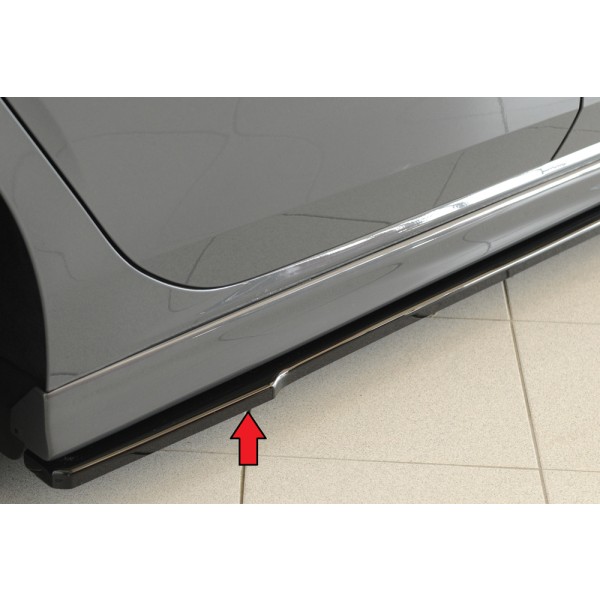 Rieger spoiler pod boční práh mont. strana pravá pro Volkswagen Golf 8 3-dvéř., 12/19-, plast ABS lakovaný do černé lesklé barvy