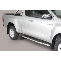Boční nerezové nášlapy Toyota Hilux VIII extra cab