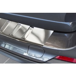 NEREZ Kryt prahu zadních dveří BMW X5 F15