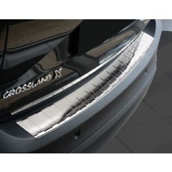 NEREZ Kryt prahu zadních dveří Opel Crossland X