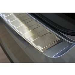 NEREZ Kryt prahu zadních dveří Škoda SUPERB III 5d liftback