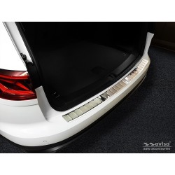 NEREZ Kryt prahu zadních dveří VW Touareg III