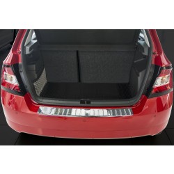 NEREZ Kryt prahu zadních dveří Škoda FABIA III, hatchback
