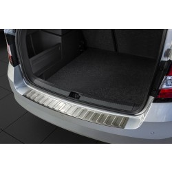 NEREZ Kryt prahu zadních dveří Škoda FABIA III kombi