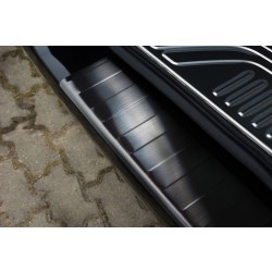 NEREZ Kryt prahu zadních dveří Mercedes Vito III - černý grafit