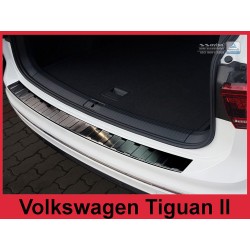 NEREZ Kryt prahu zadních dveří Volkswagen Tiguan II - černý grafit