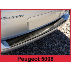 NEREZ Kryt prahu zadních dveří Peugeot 5008 - černý grafit