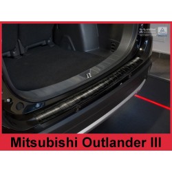 NEREZ Kryt prahu zadních dveří Mitsubishi Outlander III facelift - černý grafit