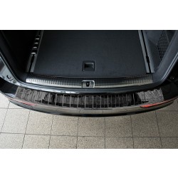 NEREZ Kryt prahu zadních dveří Audi Q5 / Audi S Q5- černý grafit lesklý