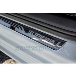 Škoda Superb III - prahové lišty s logem SUPERB nerez