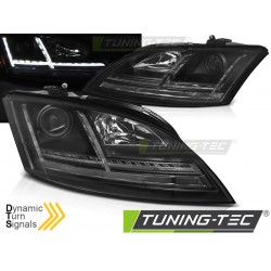 Audi TT 06-10 - přední černá světla s LED svícením a dynamickým blikačem