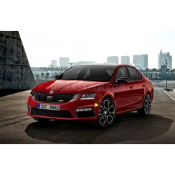 Škoda Octavia III RS facelift  - levá lišta kolem mlhovky