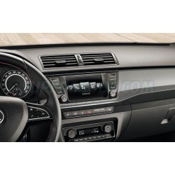 Škoda Fabia III  - karbonový dekor palubní desky