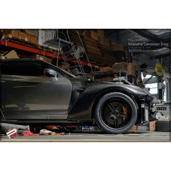 Nissan Skyline GTR 08- Karbonové blatníky rozšířené