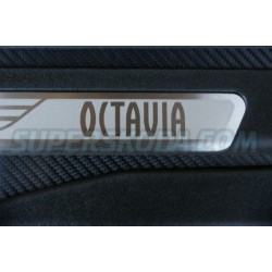 Škoda Octavia II - Pastové kryty prahů s logem OCTAVIA