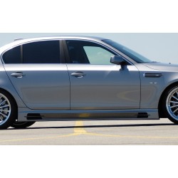 Rieger boční práh mont. strana levá pro BMW řada 5 E60, E61 sedan, touring vč. faceliftu, r.v. -08, 08-, plast ABS bez povrchové úpravy, s prolisem, s prolisem a dvěma výřezy