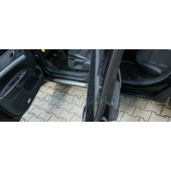Škoda Octavia II - Zadní plastové kyty prahů černé