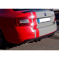 Škoda Octavia III RS - středový zadní podnárazník lesklý černý s tažným zařízením