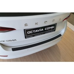 Škoda Octavia 4 combi  ochranný panel nárazníku Black