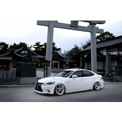 Lexus IS F-Sport - body kit z karbonu VIP EXE od AIMGAIN 3-dílný set