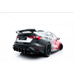 Audi RS3 Sedan 8Y Facelift, difuzor zadního nárazníku s LED světlem, Maxton design