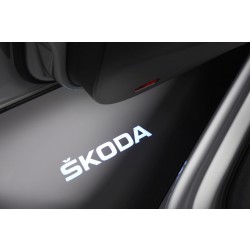 Škoda auto - levé led osvětlení nástupního prostoru s logem ŠKODA