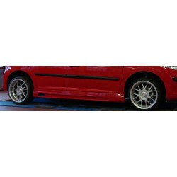 Rieger boční práh mont. strana levá pro Peugeot 207 3-dvéř., 5-dvéř., kabriolet, sedan, r.v. 03/07-, 04/06-, plast ABS bez povrchové úpravy, s prolisem a výřezem