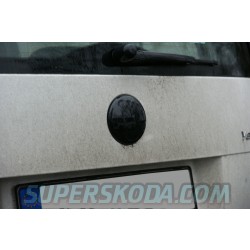 Škoda Yeti - krytka zadního loga MONSTER FOOTSTEP - Glossy Black V1