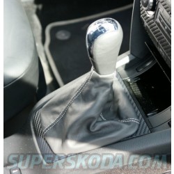 Škoda Yeti - Kompletní řadička s bílím prošitím M5
